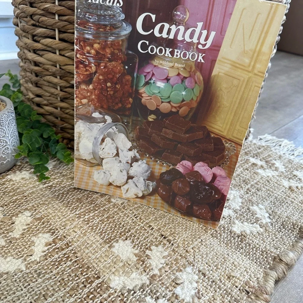 Vintage Candy Cookbook Recipes 1979 Ideals Mildred Brand Paperback CandyMaking